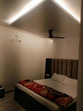 Hotel MEHR RESIDENCY